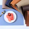 Manteles Individuales Cuadrados de Alta Gama, a Prueba de Aceite y Resistentes al Calor, Manteles Individuales Domésticos Estilo Occidental, Manteles Individuales de Cuero Doble Cara con Aislamiento Térmico para Hotel y Restaurante