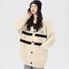 Otoño/Invierno 2026 Nuevo Suéter de Punto Grueso de Cuello Alto a Rayas de Moda de un Solo Botón Cardigan Abrigo Top Unisex