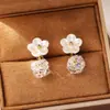 Brincos de Tarraxa de Flores Frescas Minimalistas Luxo Leve Alto Padrão Uso Dupla Face Brincos de Zircônia para Mulheres Design de Nicho Joias da Moda