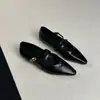 Sapatos Mary Jane outonais novos com textura de couro e bico quadrado para mulheres, sapatos baixos de couro macio, estilosos e versáteis