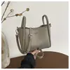 Bolsos de Mujer de Moda Este Año 2026 Nuevos Bolsos de Mano de Nicho Súper Populares con un Toque de Alta Gama Bolsos Versátiles de Hombro y Cruzados