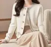 Cárdigan de punto color block estilo Chanel para mujer, nueva versión coreana otoño e invierno 2026, elegante y juvenil, top suave y acogedor
