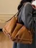 Bolso Retro de Gran Capacidad para Mujer Otoño e Invierno Casual 2025 Nuevo Bolso de Hombro Textura Popular de Este Año Bolso Tote para Viajar