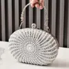 Nova Bolsa de Mão Redonda de Metal com Pérolas e Strass Bordados à Mão Estilo Europeu e Americano Bolsa para Vestido Produto Novo Transfronteiriço Lembrança
