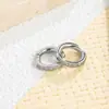 Europa y Estados Unidos, personalidad de lujo ligera sin orificio para la oreja, pendientes de seis diamantes, pendientes de acero de titanio con temperamento de moda para mujer, no se decoloran, venta al por mayor, todo a juego