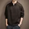 Moletom pullover de alta qualidade estilo americano com meio zíper, gola alta, forrado em pele de carneiro para homens, nova coleção de outono, com costura aparente, peça superior casual e versátil