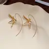 Brincos Redondos Estilo Europeu e Americano Agulha de Prata, Modernos e Elegantes para o Dia a Dia, Brincos de Tarraxa Exquisitos com um Toque de Luxo Leve e Sofisticado, Acessórios de Orelha Femininos Simples e Versáteis
