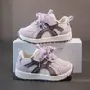 Zapatos para Caminar de Bebé 2026 Verano Nuevos Versión Coreana Zapatos Deportivos para Niños Malla Transpirable Zapatos Casuales para Niños Pequeños