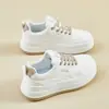 Zapatos Nuevos para Mujer Primavera, Verano, Otoño e Invierno 2026, Tenis para Mujer, Zapatos de Estudiante, Zapatos Blancos, Corte Bajo Punta Redonda con Cinta al por Mayor
