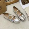 Sapatos Mary Jane Retro Franceses Chuyuji para Mulheres Verão 2026 Vazados Versáteis Planos Respiráveis Leves Casuais
