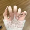 El Artículo de Moda Más Vendido de Celebridad de Internet de Xiaohongshu: Puntas de Uñas Ojo de Gato de Vidrio Dorado Champagne Ligeramente Borrachas con Tonos Rosados que Realzan el Cutis y Añaden un Toque de Lujo