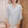 Camisa Elegante de Gama Alta con Corte Bordado de Flor y Cuello en V para Mujer, Verano, Delgada, Aspecto Rejuvenecedor y Adelgazante, Camisa de Media Manga