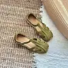 Zapatos Retro Huecos Estilo Jaula de Cerdo para Mujer, Nuevo Estilo Verano 2026, Sandalias de Tacón Grueso, Estilo de Noche, Transpirables, Adecuados para Combinar con Vestidos, Exportación