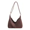 Bolso de gamuza de invierno 2026 nuevo diseño de moda versátil bolso de hombro cruzado casual gran capacidad para el trabajo bolso de axila