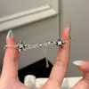Pulsera Nueva Estilo Flor de Iris Circonita para Mujer, Diseño de Nicho de Lujo Ligero, Joyería de Mano Exquisita Versátil Retro Fresca de Moda para Mujer