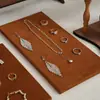 Estante de Exhibición de Tablero Perforado para Pulseras de Marca Decorativas Accesorios para Fotografía Soporte de Exhibición de Joyería Soporte de Exhibición para Anillos de Nogal