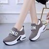 Zapatos de plataforma de cuña versátiles de primavera y otoño con altura oculta para mujer, mocasines cómodos de talla grande, zapatos casuales de tacón medio de moda