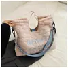 Bolsa Grande de Otoño 2025 para Estudiantes y Viajes Diarios, Bolso Tote de Mano para Mujer, Bolso de Hombro con Bordado de Letras, Bolso Cruzado