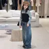 Jeans de Primavera y Otoño para Niñas 2026 Nuevo Casual Estilo Coreano para Niños Medianos y Grandes Set de Jeans de Mezclilla con Botón Trasero
