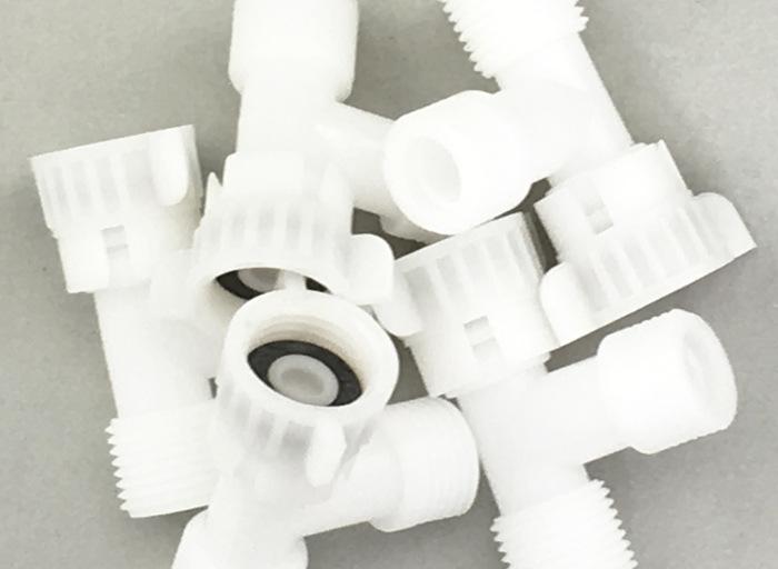 R3330A plastic tee adapter