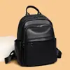 Mochila de cuero suave más vendida para exportación, nuevo modelo 2026, diseño simple, gran capacidad, mochila de viaje versátil y mochila escolar para estudiantes