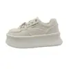 Zapatillas Deportivas Blancas de Plataforma Gruesa Populares para Mujer, Zapatillas Versátiles de Nicho, Nuevas Zapatillas Deportivas Casuales de Altura Creciente para Primavera y Otoño 2026