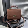Bolsa Quadrada Pequena Texturizada Retrô com Alto Apelo Estético, Design em Relevo, Bolsa de Ombro de Verão Exquisita e Versátil, Bolsa de Mão de Luxo