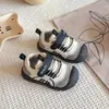Sapatos de caminhada para bebê 2026 primavera e outono sapatos casuais para criança sapatos funcionais para meninos sapatos de bebê para meninas sapatos antiderrapantes para bebê