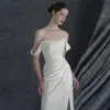 Vestido de Novia Sirena con Luz Satén 2026 Nuevo Estilo Novia Petite Corte Delgado Elegante Vestido de Recepción Vestido de Hombros Descubiertos