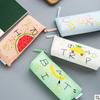 Estuche de lápices de silicona con forma de triángulo para niña, bolsa de papelería creativa para estudiantes, pequeña bolsa de almacenamiento de fruta fresca