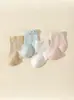 Los Nuevos Calcetines de Bebé de Estilo Veraniego, con Patrón Hueco, Transpirables y Absorbentes del Sudor, Pueden Ser Usados Tanto por Niños como por Niñas, Adecuados para Bebés de 0 a 3 Años