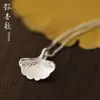 Colar Folha de Ginkgo Luxo Acessível Estilo Floresta de Nicho Pingente Versátil Corrente para Clavícula Feminina Simples Elegante Tendência Recomendação de Verão