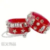 Pulseira larga de couro multicamadas, best-seller transfronteiriça europeia e americana, com um design de caveira ousado e marcante com rebites, perfeita para dança de rua punk e como um acessório estiloso