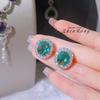 Nuevos y elegantes pendientes de diamantes verdes Paraiba, versátiles, sencillos y lujosos, con forma de huevo de paloma ovalado, pendientes retro para mujer.
