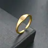 Anel de Titânio Dourado Pequeno Aberto, Elegante e Simples, para Mulheres, Moda Europeia e Americana, Anel Liso, Anel de Casal, Pode Ser Gravado com Logo