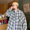 Camisa de Moda Otoñal para Hombre Estilo Americano Cuadros Blanco y Negro Holgada Cómoda para Adolescentes, Elegante y Versátil Camisa Estilo Hong Kong