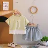 Conjunto de Verão para Meninas 2026 Novo Estilo Moda Casual Infantil Shorts Jeans de Manga Curta Conjunto de Duas Peças para Bebês de 1 a 3 Anos