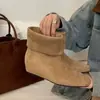 Primeiro encontro com o look despojado estilo coreano: botas de tornozelo pontudas retrô, elegantes e que afinam a silhueta, com salto oculto, apresentando um design versátil que pode ser usado com ou sem o forro interno