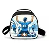 Envío Directo Una Pieza Patrón de Fútbol Bolsa de Comida de Viaje Bolsa de Almuerzo para Estudiante de Primaria Bolsa de Almacenamiento de Lonchera Térmica para Hombres y Mujeres Campus