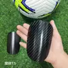 Mini Espinilleras para Adultos y Niños, Especiales de Fibra de Carbono para Pantorrilla y Espinilla para Entrenamiento de Competición, Placas Absorbentes de Impacto al por Mayor