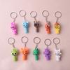 Llavero de PVC de dibujos animados Sanrio accesorios cueva le muñeca huevo Muñeca de fiesta colgante pequeño llavero al por mayor