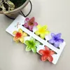 Clipes de Cabelo Coloridos de Flor de Plumeria de 4cm Mais Vendidos na Europa e América, Grampos de Cabelo Florais Transfronteiriços, Acessórios de Cabelo da Moda para Festas na Parte de Trás da Cabeça
