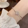 Pulsera de Doble Capa con Pétalos de Zircón de Nuevo Estilo Veraniego, Exquisita y de Moda, Nicho de Lujo Ligero, Diseño Elegante y Versátil, Joyería para Mujer
