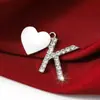 Accesorios de Colgante de Letra Inglesa Incrustada con Diamantes Europeos y Americanos Regalos Conmemorativos Personalizados Creativos Accesorios de Colgante DIY de Aleación Joyería