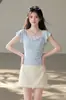 Exquisita Camiseta Blanca Pequeña Ajustada Estilo Coreano Diseño con Sentido de la Moda Ropa de Verano para Mujer de Nicho Camiseta de Encaje
