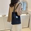 Bolso bandolera a cuadros estilo coreano para mujer, bolso de mano informal para ir al trabajo, bolso de hombro sencillo y moderno de primavera 2023.