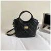 2026 Nuevo Bolso de Mano Casual de Moda Tendencia Color Sólido Simple para Viajes Diarios Bolso Cubo Elegante de Un Solo Hombro Cruzado