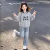Nueva Sudadera de Cuello a Cuadros y Bloques de Color para Primavera y Otoño para Niños Mayores, Conjunto Casual Coreano de Dos Piezas con Lazo