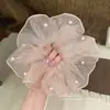 Diadema de lazo de encaje de moda, banda para el cabello extragrande estilo coreano, delicado patrón floral, perfecta para crear un peinado de moño