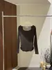[Primer Lanzamiento] Trece Líneas Principios de Otoño Estilo Francés Diseño Relajado en la Espalda Camiseta de Cuello Redondo y Manga Larga para Mujer TB4181